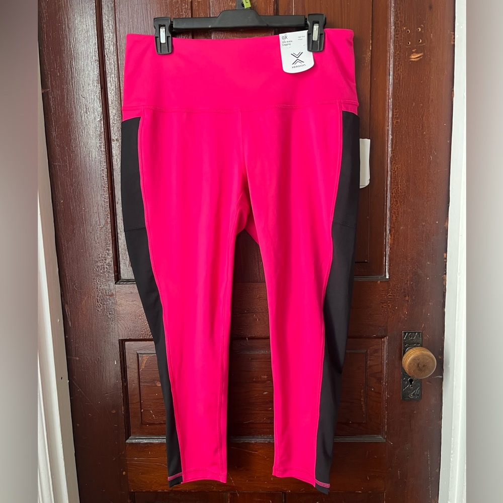 Hot pink ankle legging